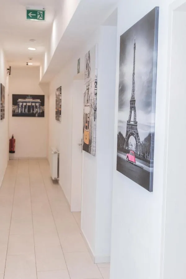 Pension A Und A Vienna Guest house