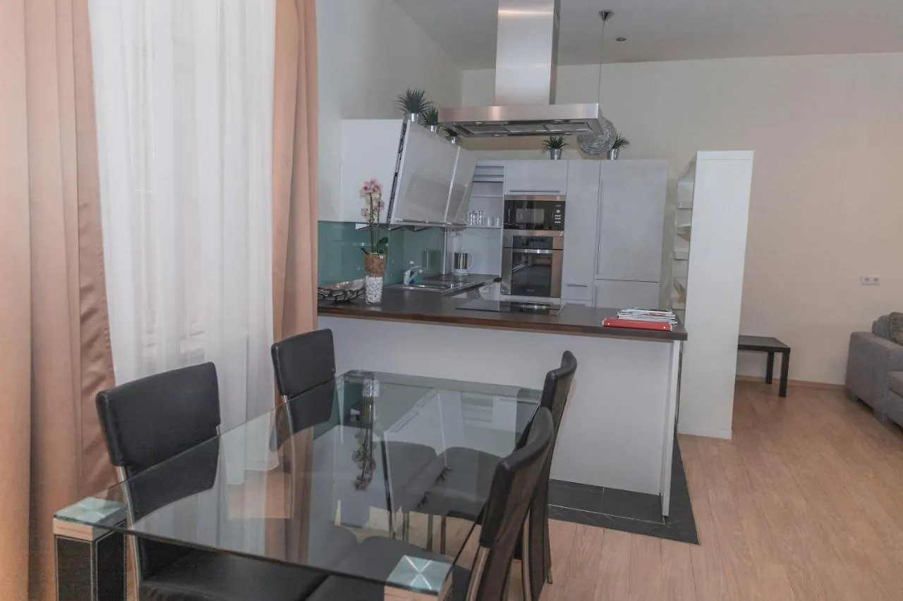 Pension A Und A Vienna Guest house