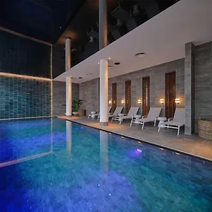 4* Lejlighedshotel Adina Belvedere