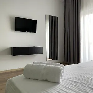 Otel Ladi Tiran