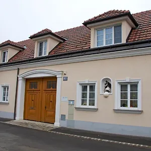 Familie Schwarz Отель типа 