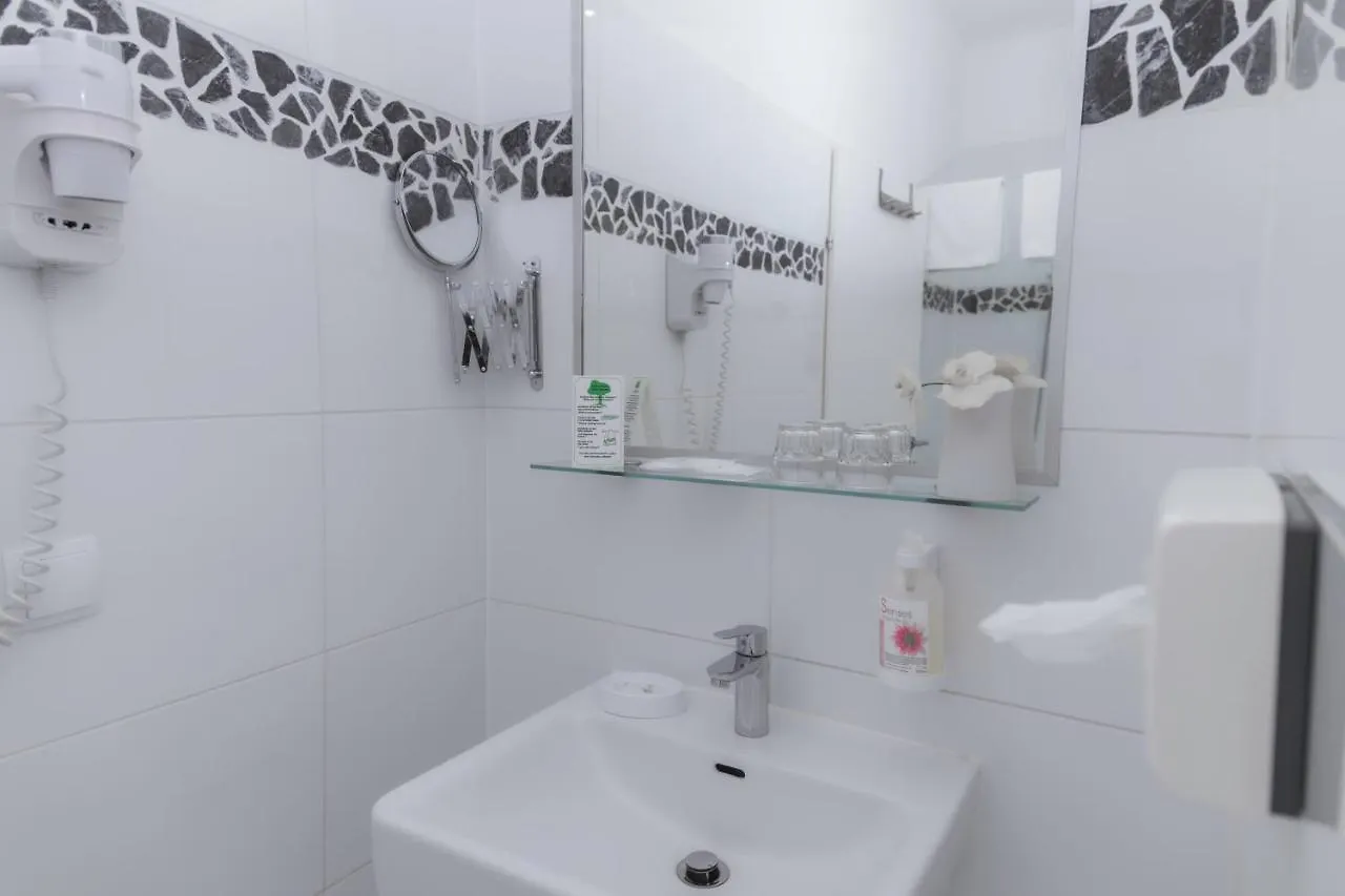Pension A Und A Vienna Guest house
