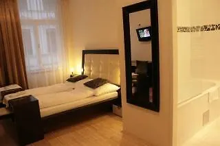 Pension A Und A Vienna 3*,  Austria